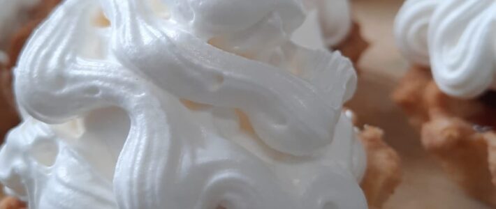 Пирожные с белковым кремом